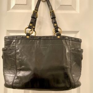 Coach Classic Collection Gallery Laced F0773-11500 Black Patent Leather Tote